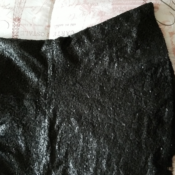 Torrid Black Seaquin Peplum Bustier Top Size 2 - Picture 4 of 15